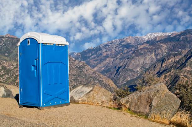 Portable Toilet Options We Offer in Fort Shawnee, OH